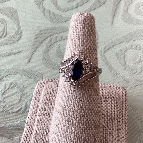 925 sterling silver swirl band with faceted marquis blue sapphire center - Picture 1 of 6